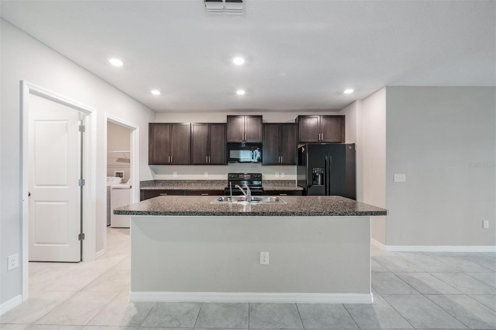 TOUCHSTONE PHASE 4 - Residential Lease