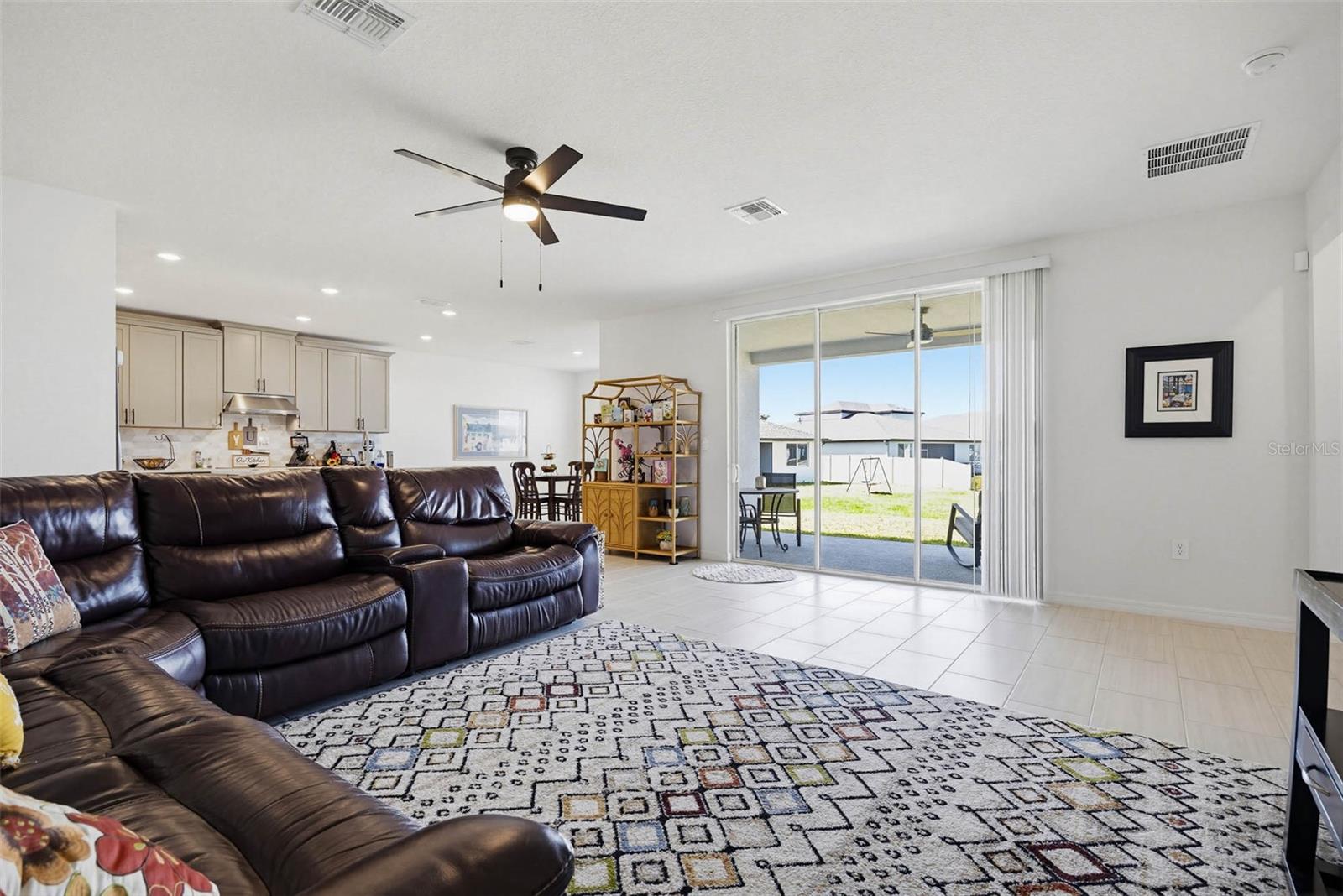 GROVE/STUART XING PH ONE - Residential