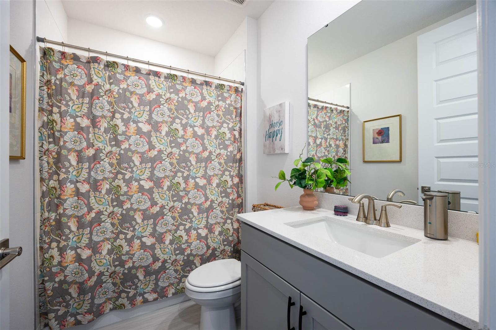 GROVE/STUART XING PH ONE - Residential