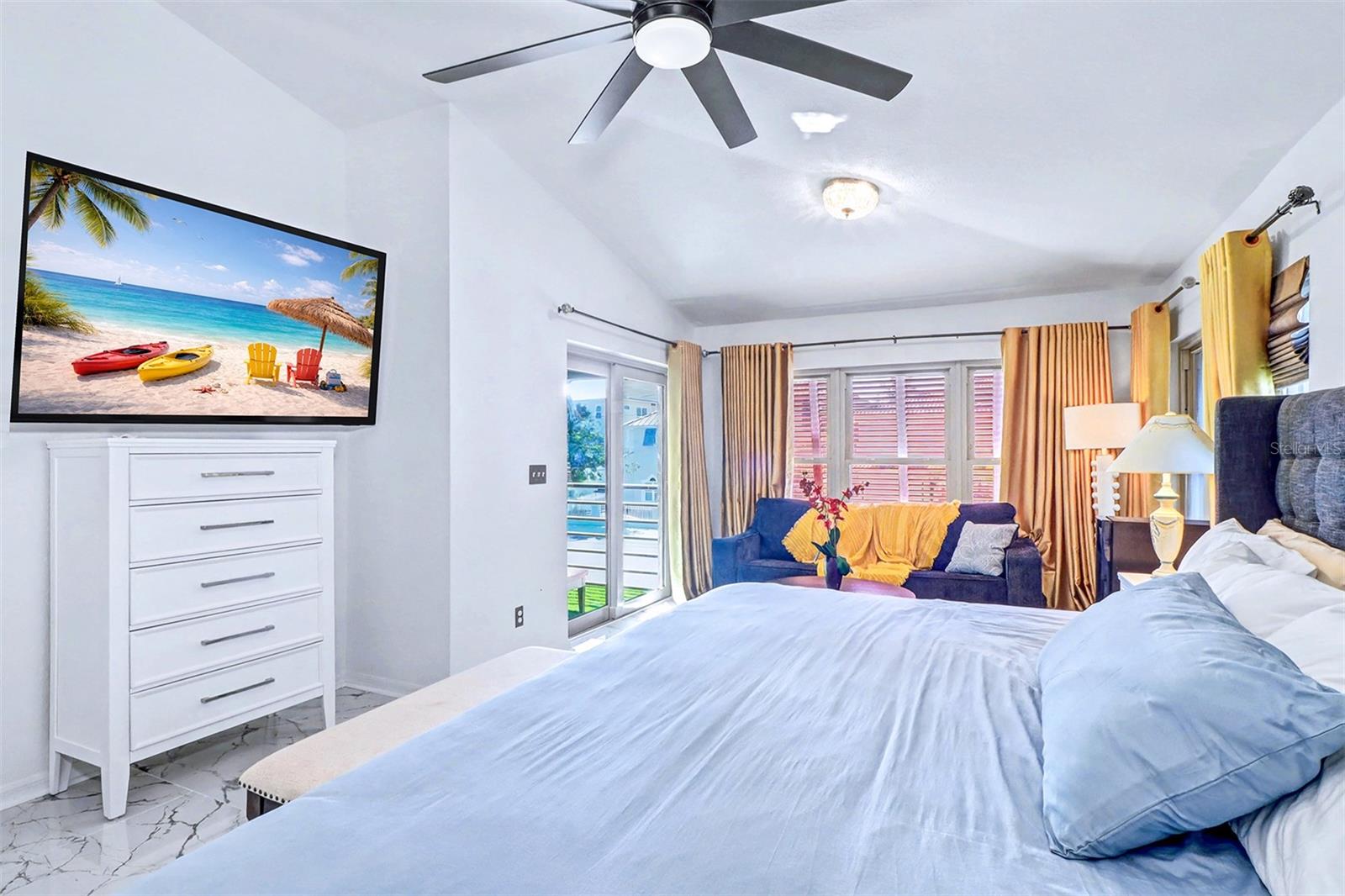 LONE PALM BEACH 1ST ADD - Residential