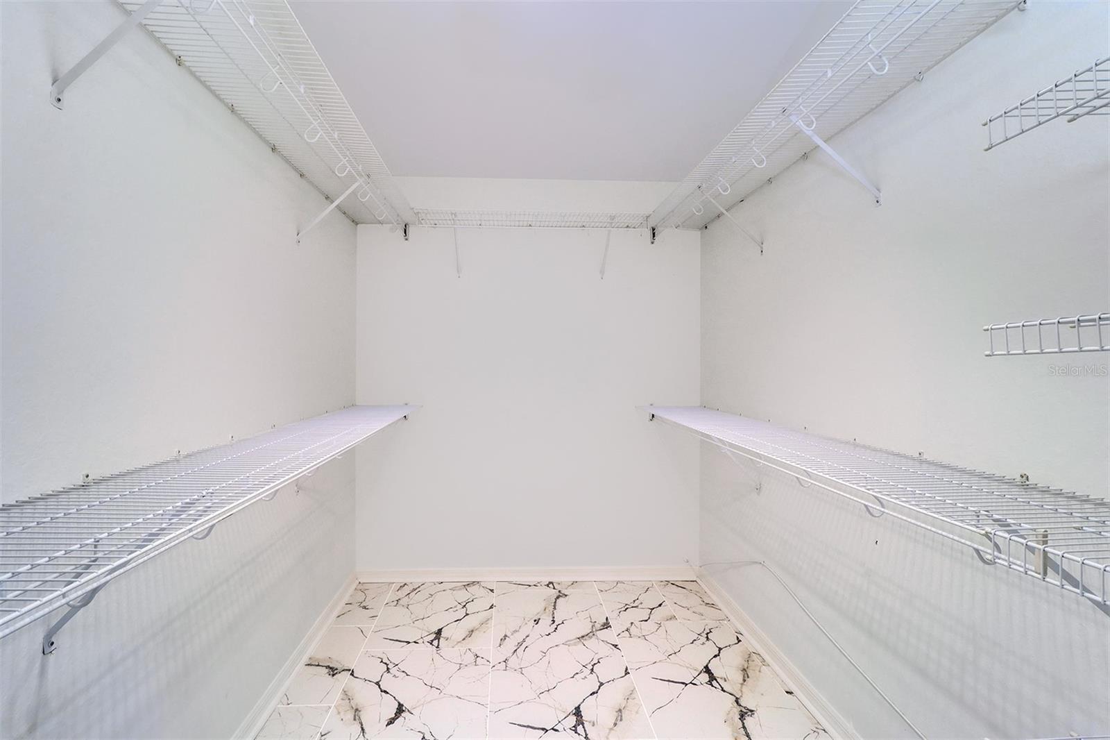 LONE PALM BEACH 1ST ADD - Residential