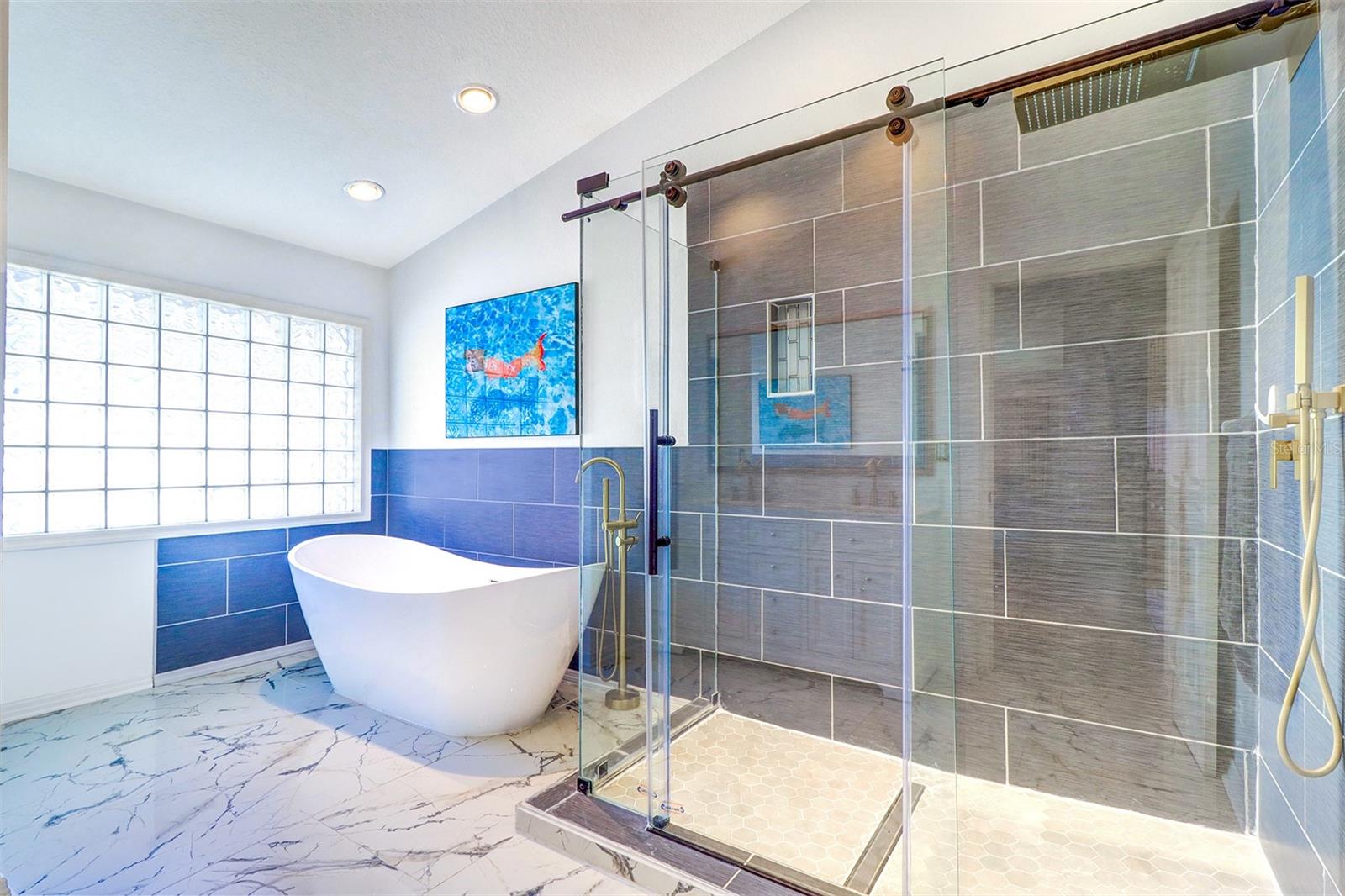 LONE PALM BEACH 1ST ADD - Residential