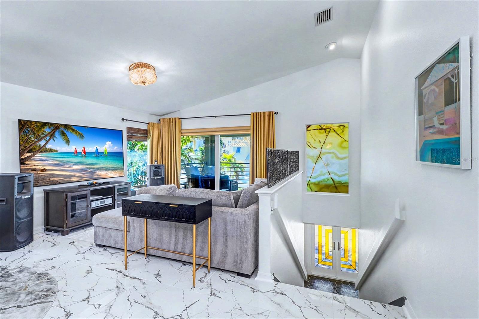 LONE PALM BEACH 1ST ADD - Residential