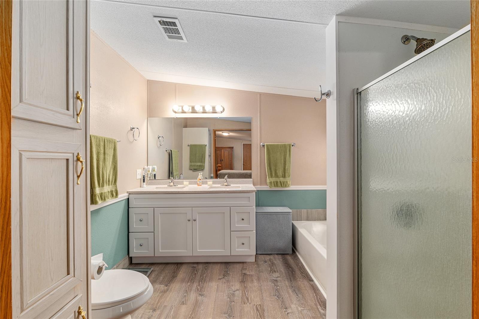 NEWBERRY CHAPMAN & WHITES ADD - Residential