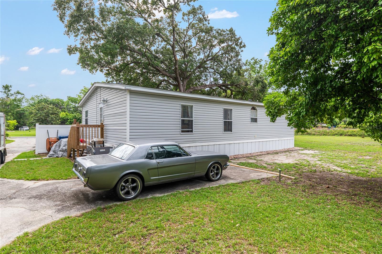 NEWBERRY CHAPMAN & WHITES ADD - Residential