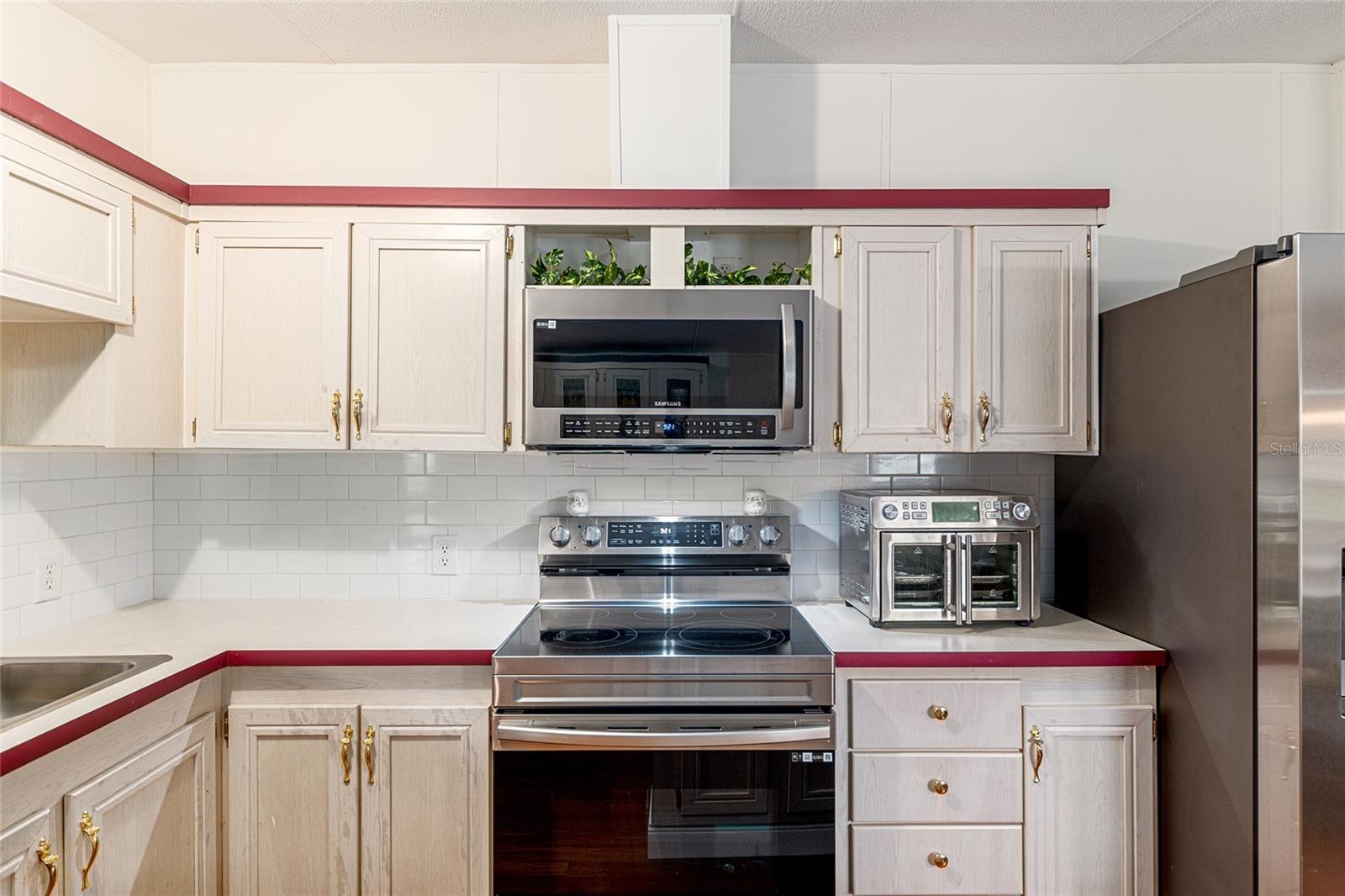 NEWBERRY CHAPMAN & WHITES ADD - Residential