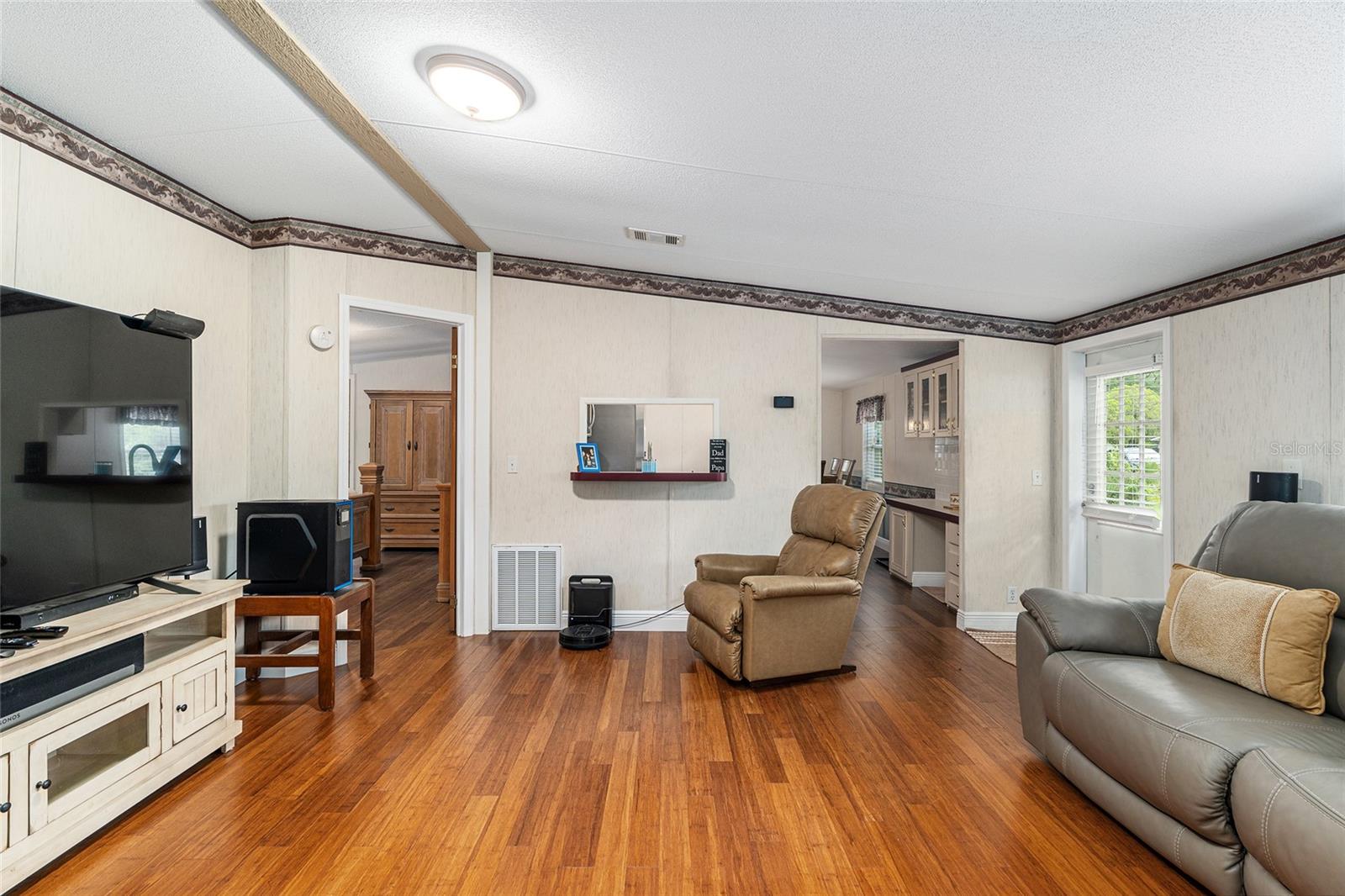 NEWBERRY CHAPMAN & WHITES ADD - Residential