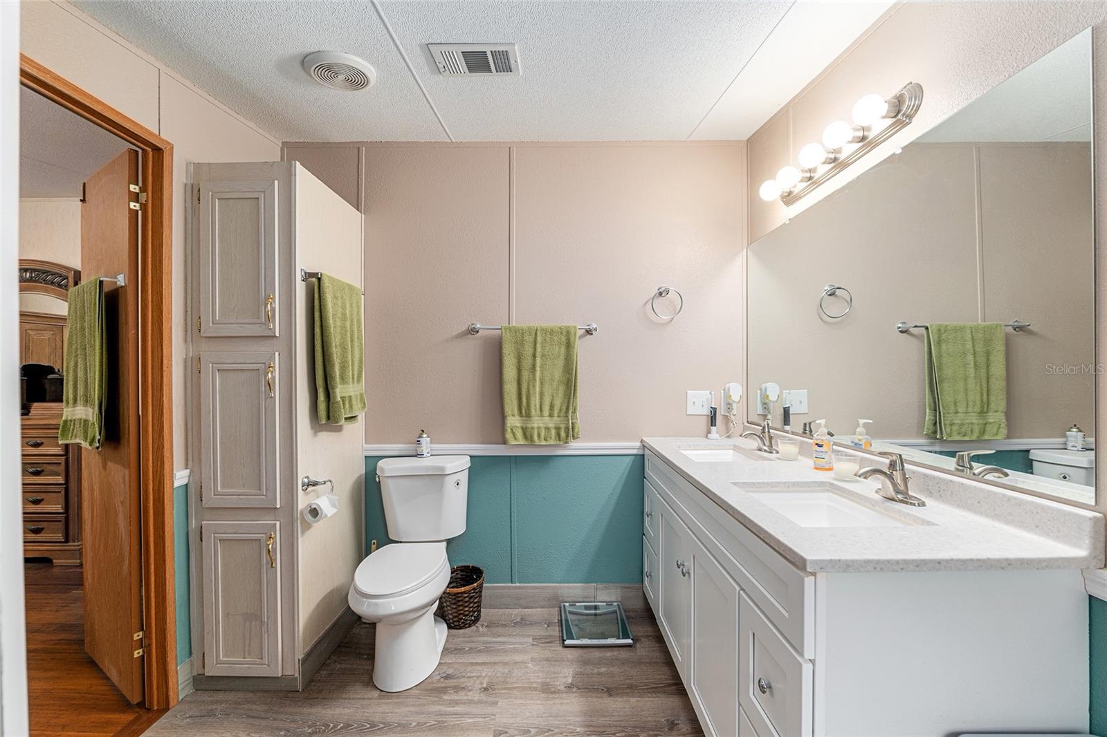 NEWBERRY CHAPMAN & WHITES ADD - Residential