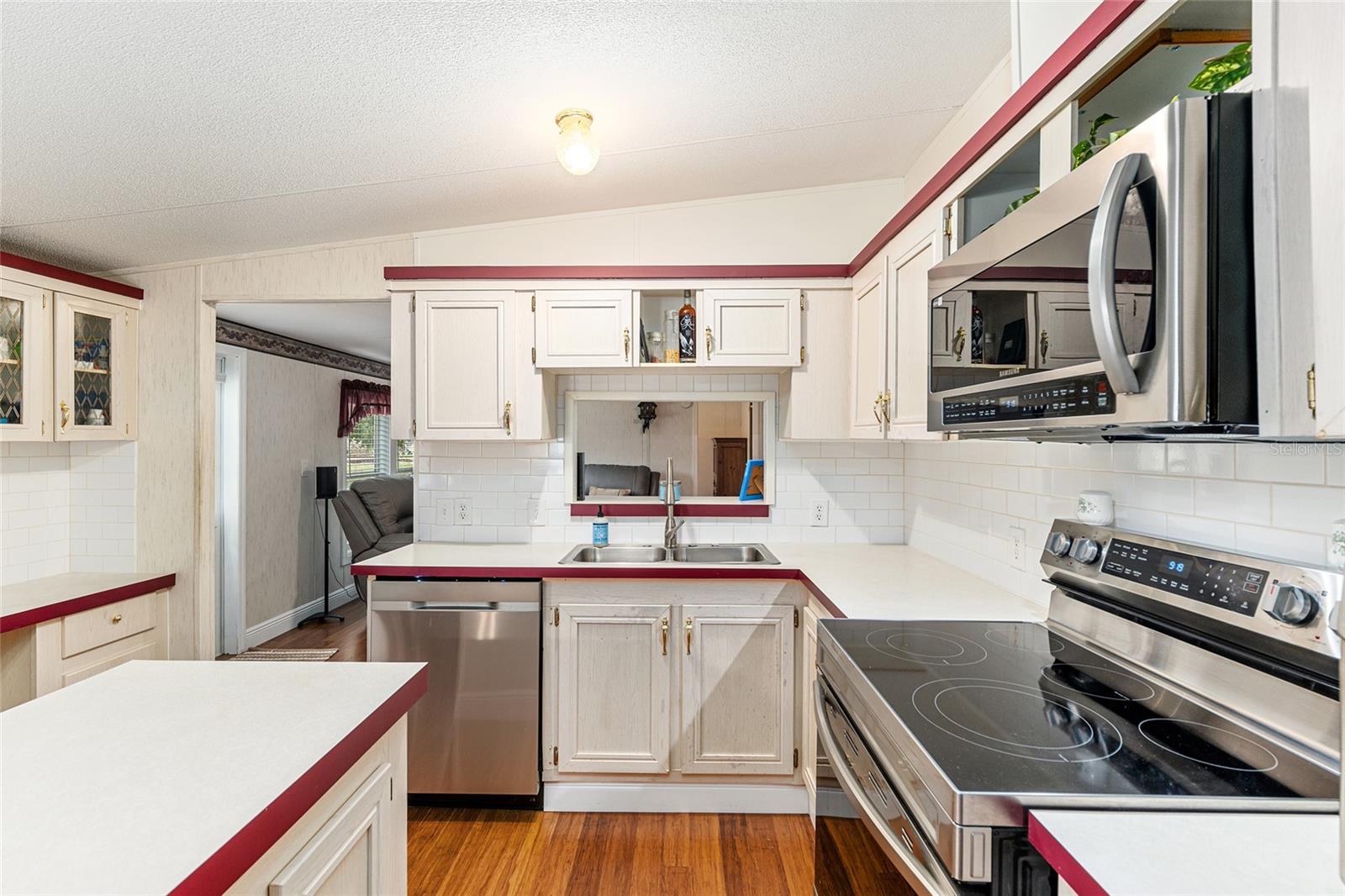 NEWBERRY CHAPMAN & WHITES ADD - Residential