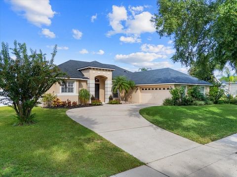 Photo of 110 Onyx Court, Auburndale, FL 33823 (MLS # P4936411)