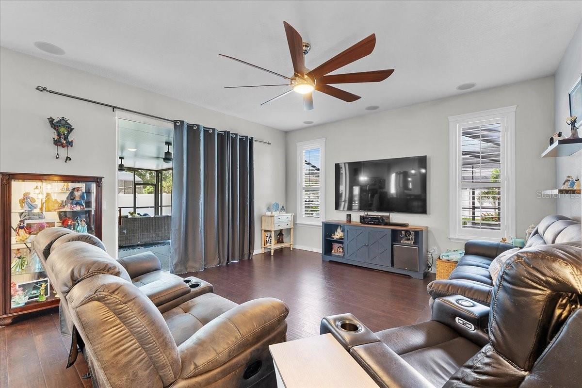 ESTATES AUBURNDALE PH 02 - Residential