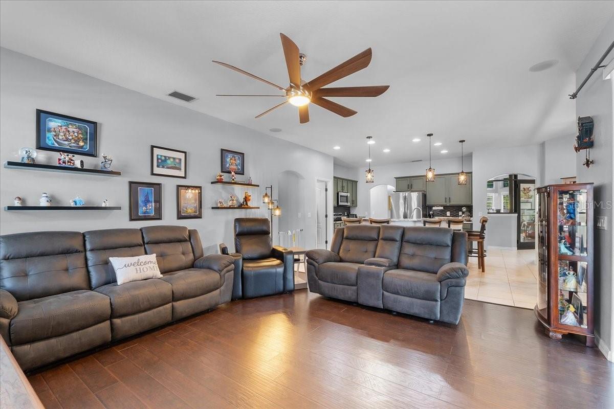 ESTATES AUBURNDALE PH 02 - Residential