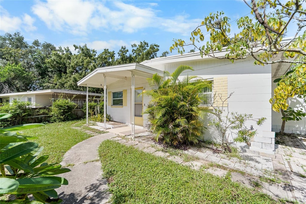 Photo of 12312 N 27th Street, Tampa, FL 33612 (MLS # TB8553143)