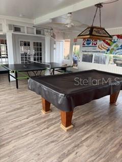 EMERALD LAKES - Residential