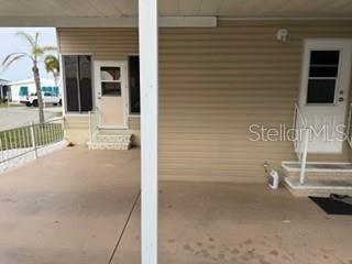 EMERALD LAKES - Residential