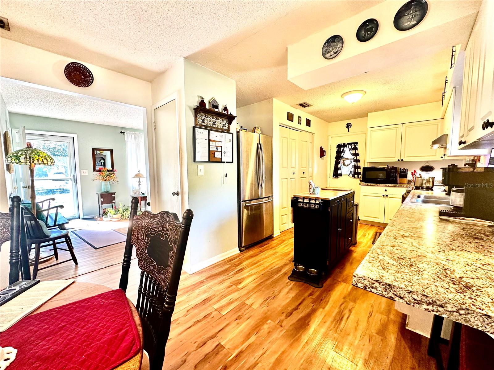 HIDDEN OAKS UNREC - Residential