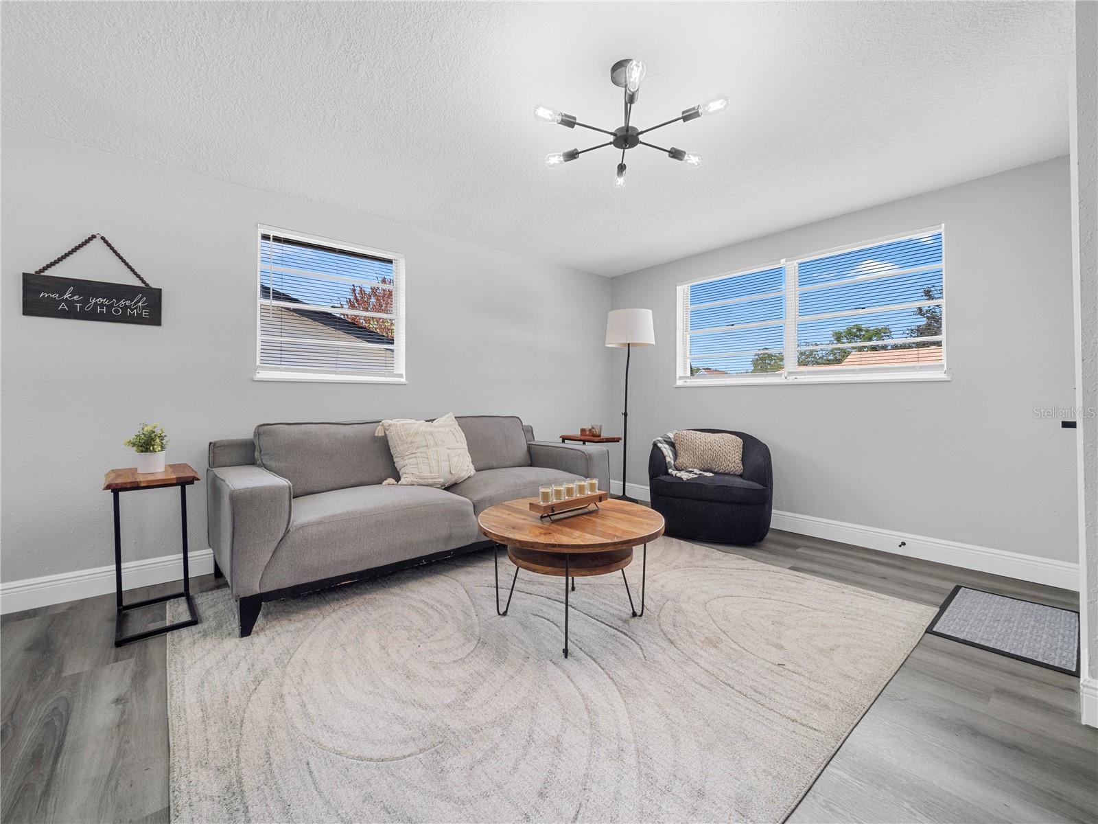 EL PORTAL - Residential