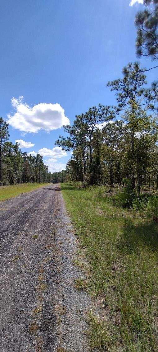 RAINBOW LAKES ESTATE - Land