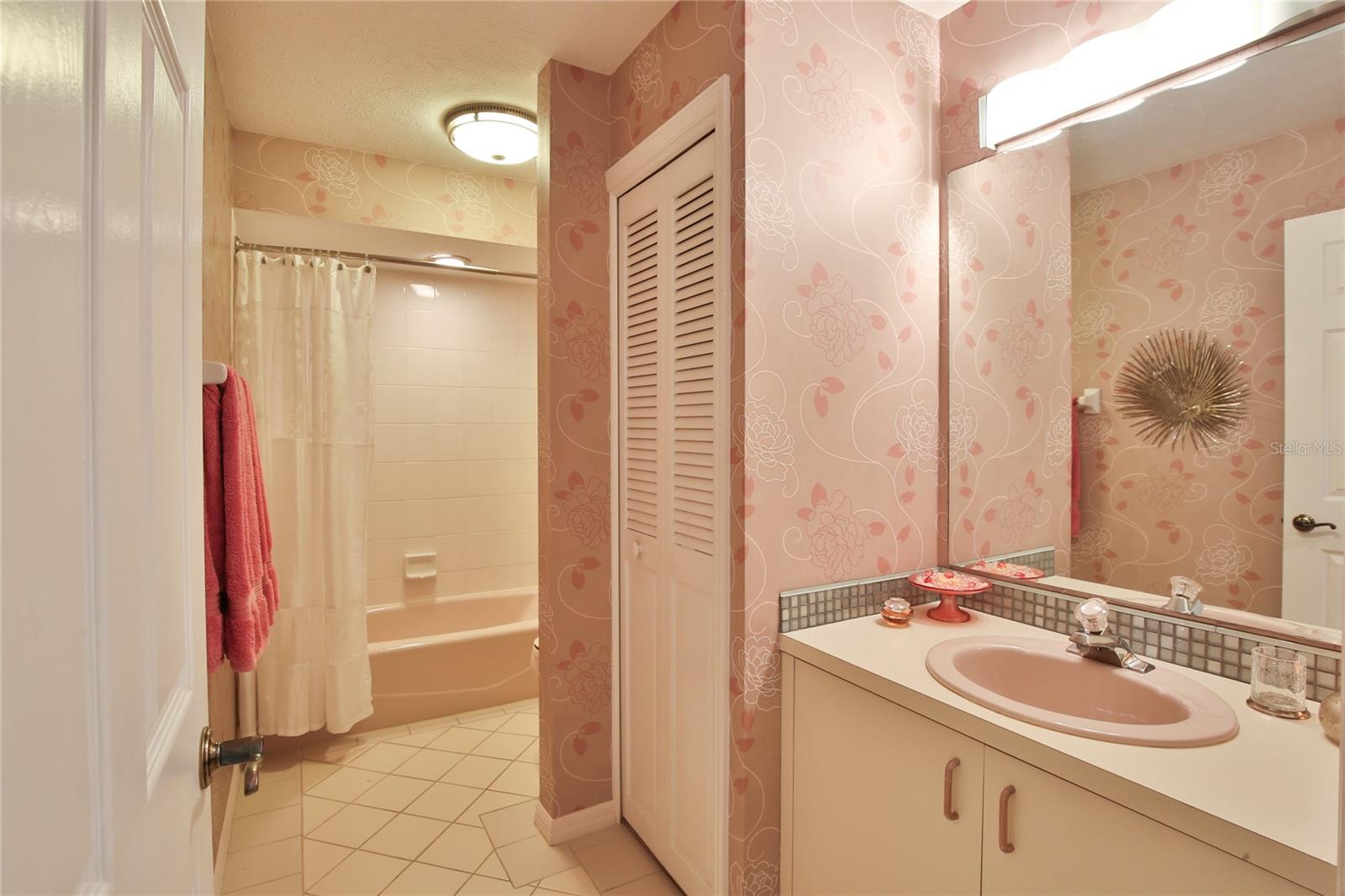 PRESTANCIA/LA VISTA - Residential