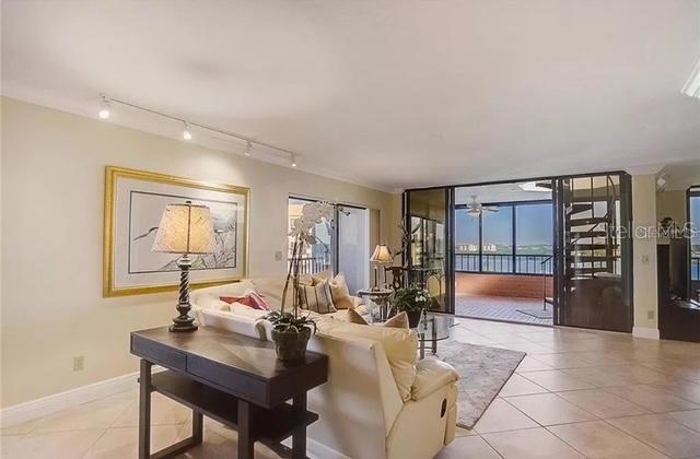 BOCA SIESTA - Residential Lease