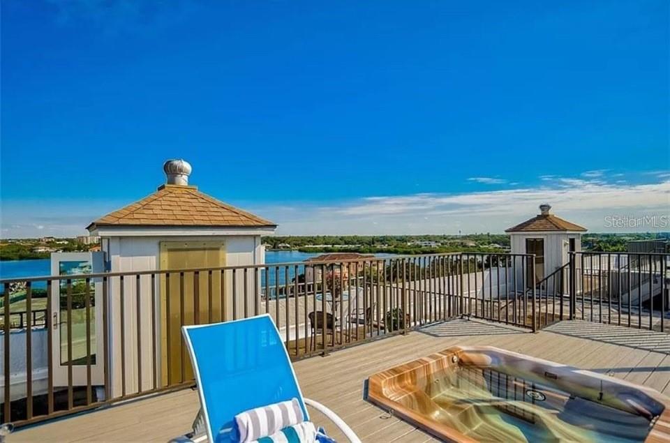 BOCA SIESTA - Residential Lease