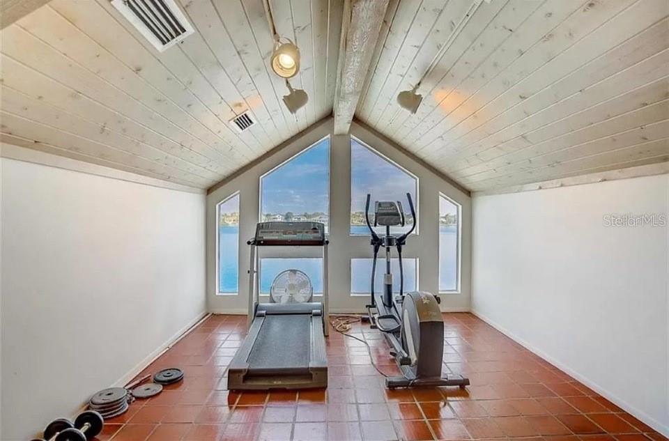 BOCA SIESTA - Residential Lease