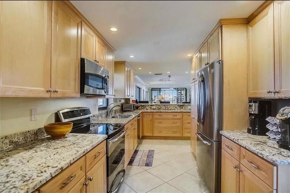 BOCA SIESTA - Residential Lease