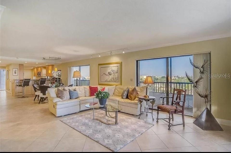 BOCA SIESTA - Residential Lease