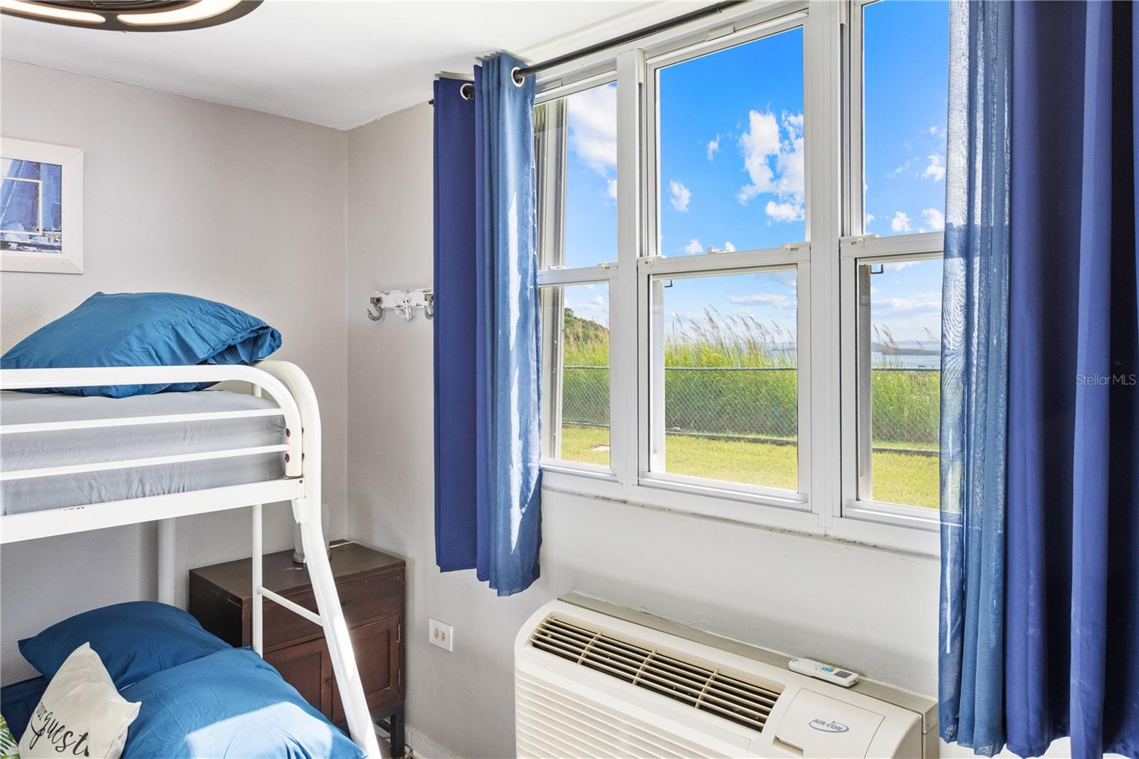 CONDOMINIO LA COSTA - Residential