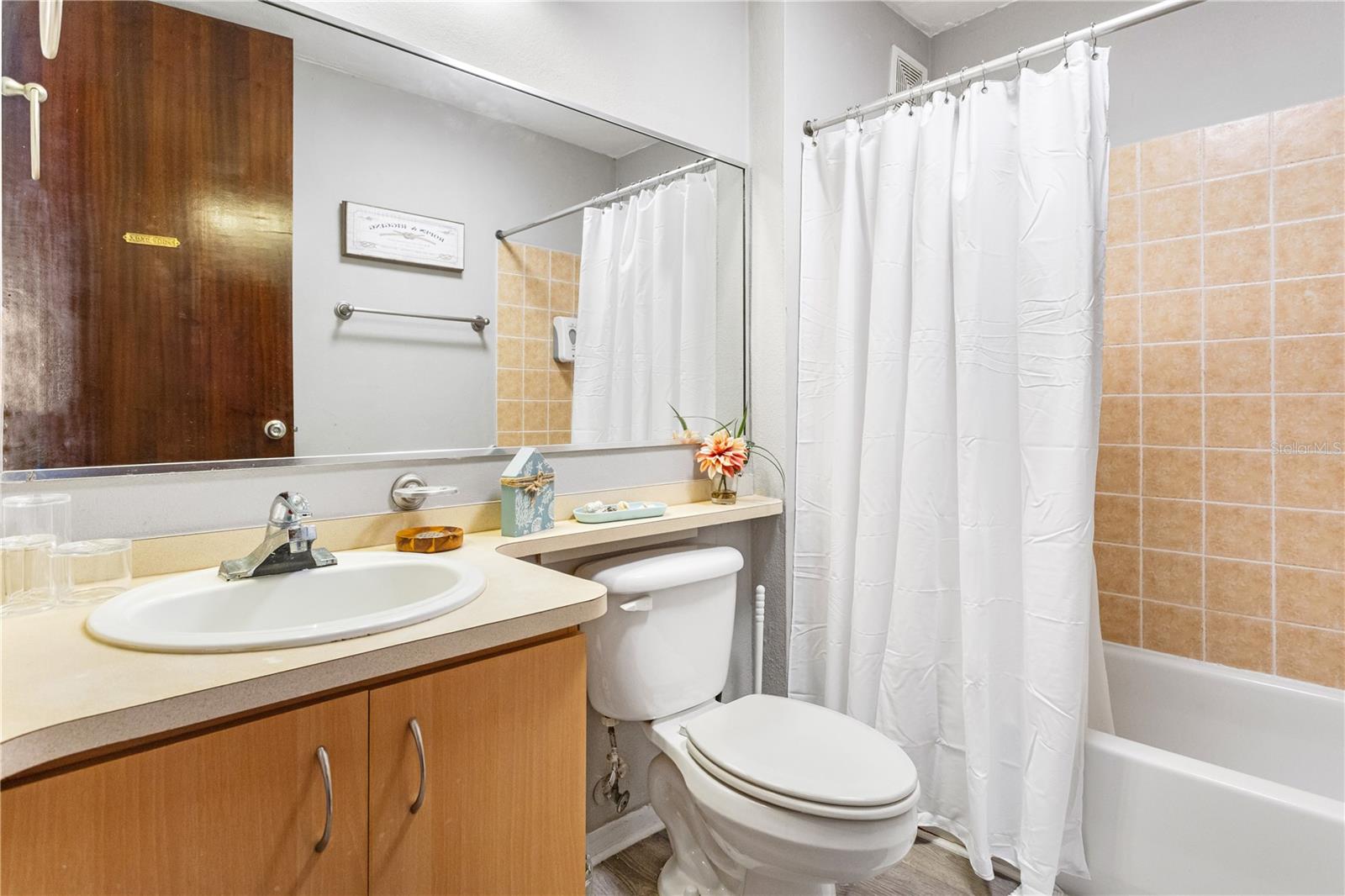 CONDOMINIO LA COSTA - Residential