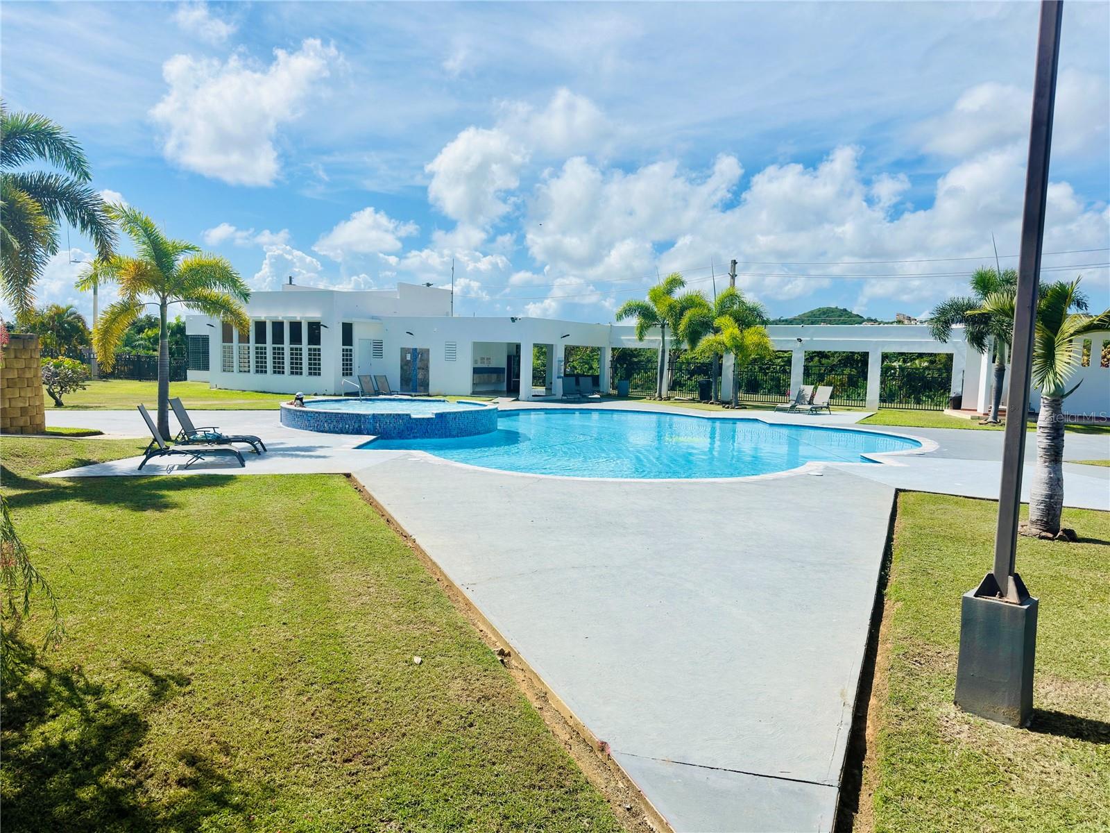 CONDOMINIO LA COSTA - Residential