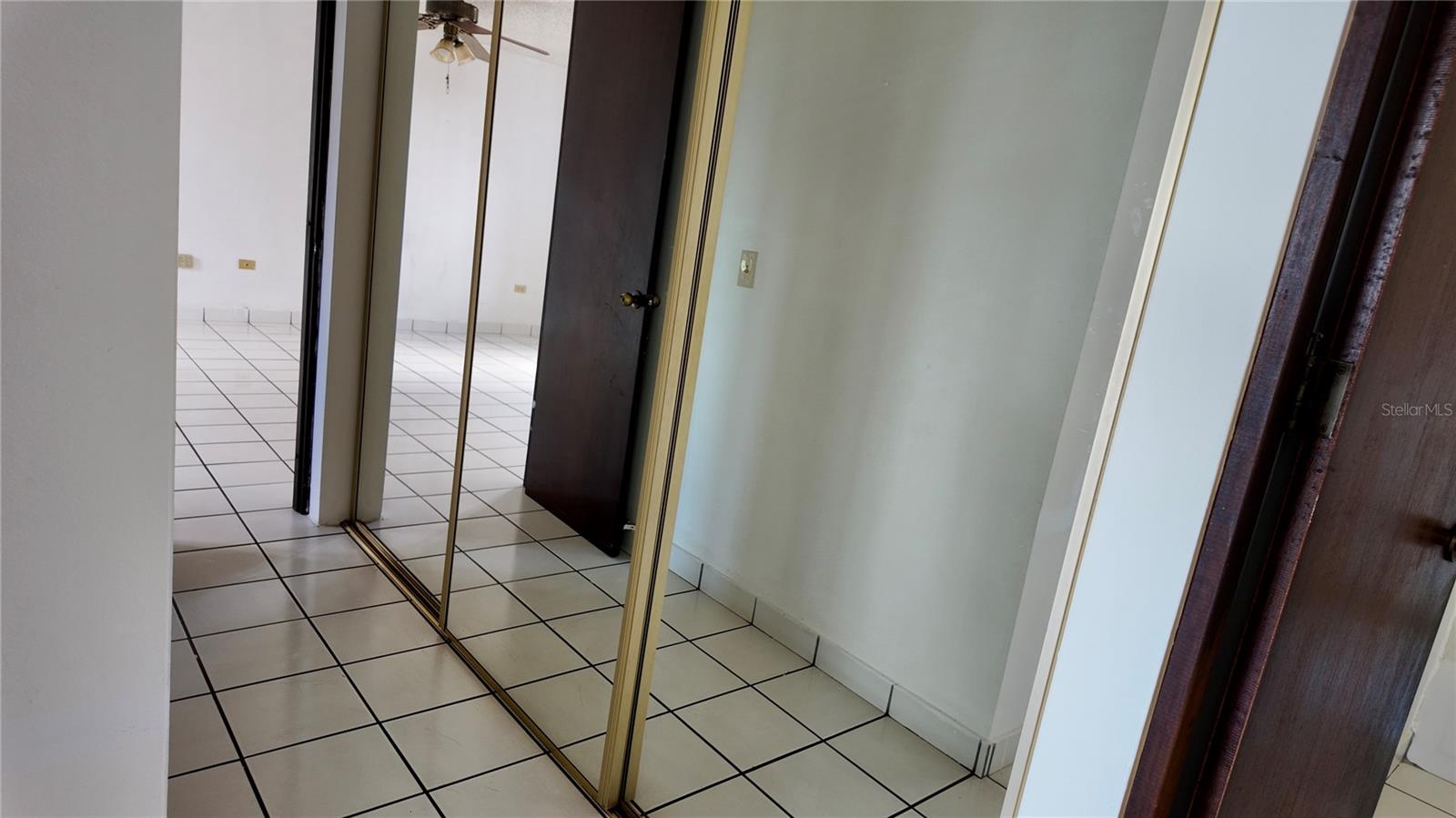 CAPARRA HILLS TOWER - Residential