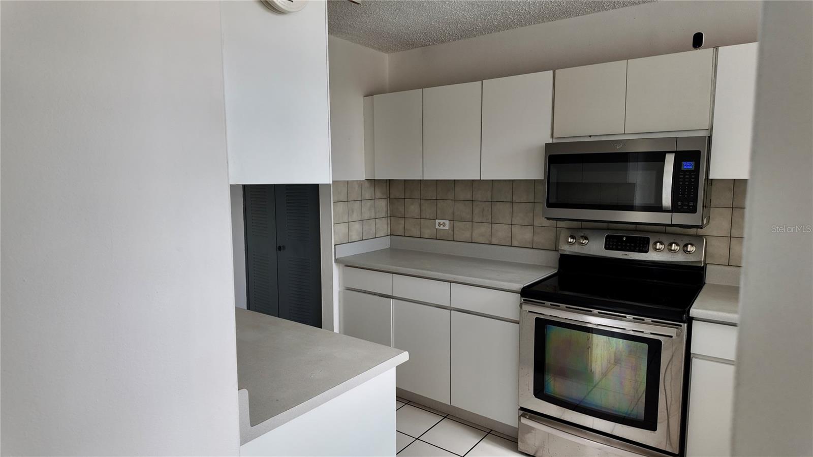 CAPARRA HILLS TOWER - Residential