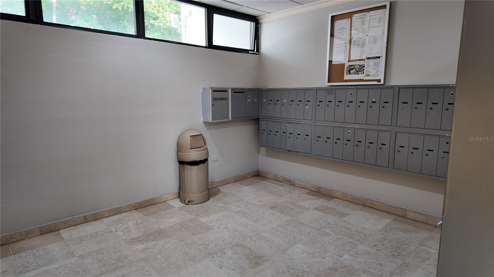 CAPARRA HILLS TOWER - Residential