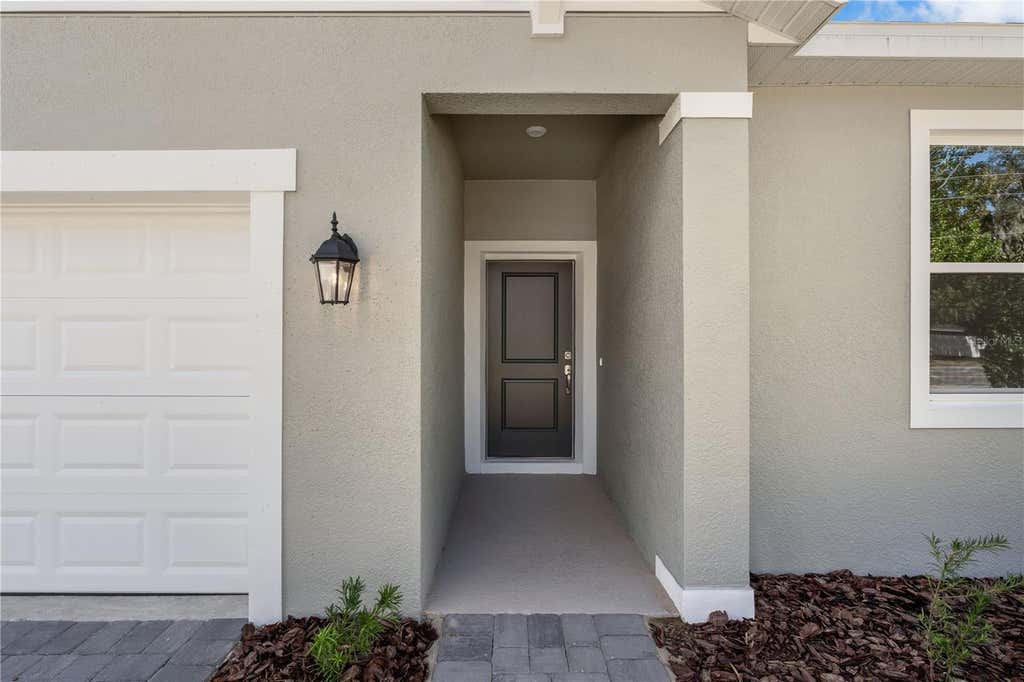 Photo of 3803 Senna Way, Tavares, FL 32778 (MLS # O6435647)