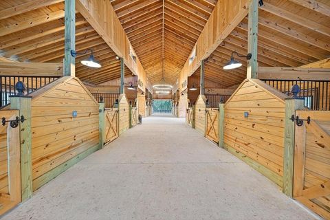 Tiny photo for 8583 NW 130th Street, Reddick, FL 32686 (MLS # OM715227)