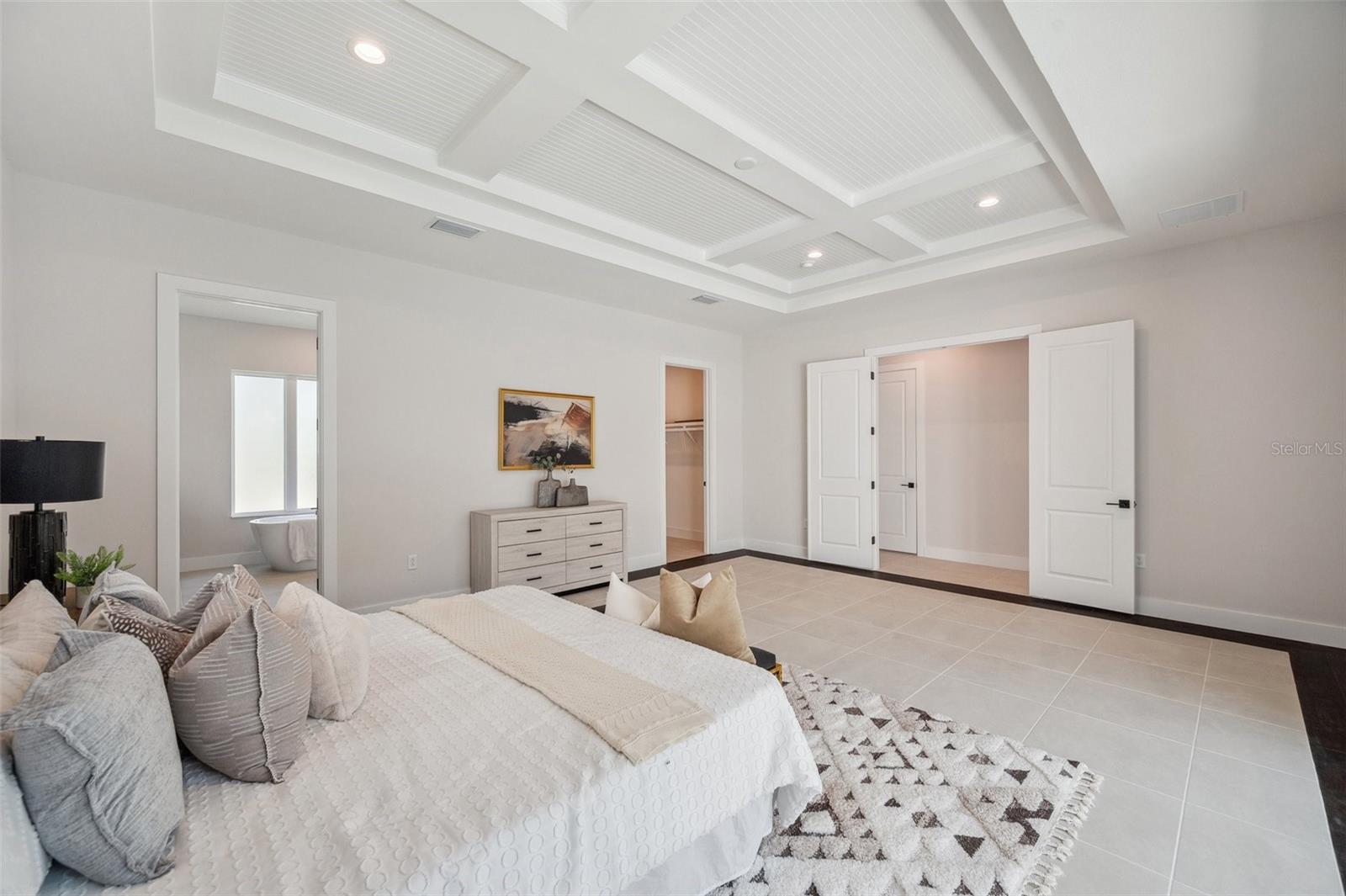 AQUA LAGOON - Residential