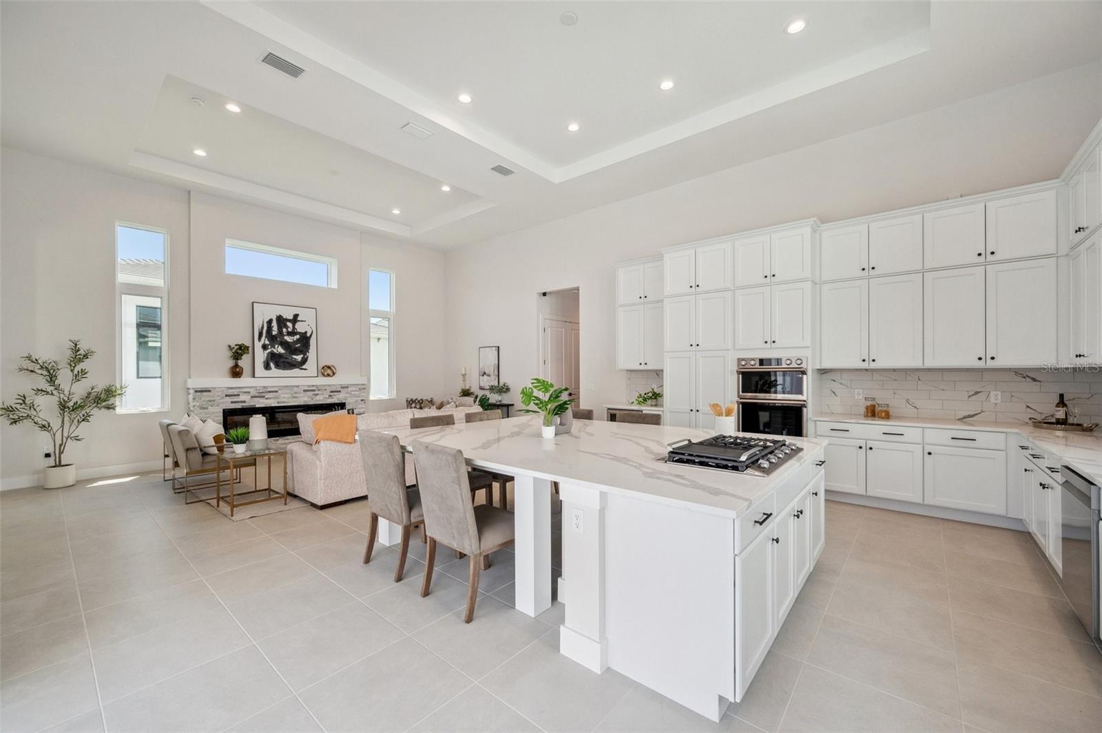 AQUA LAGOON - Residential