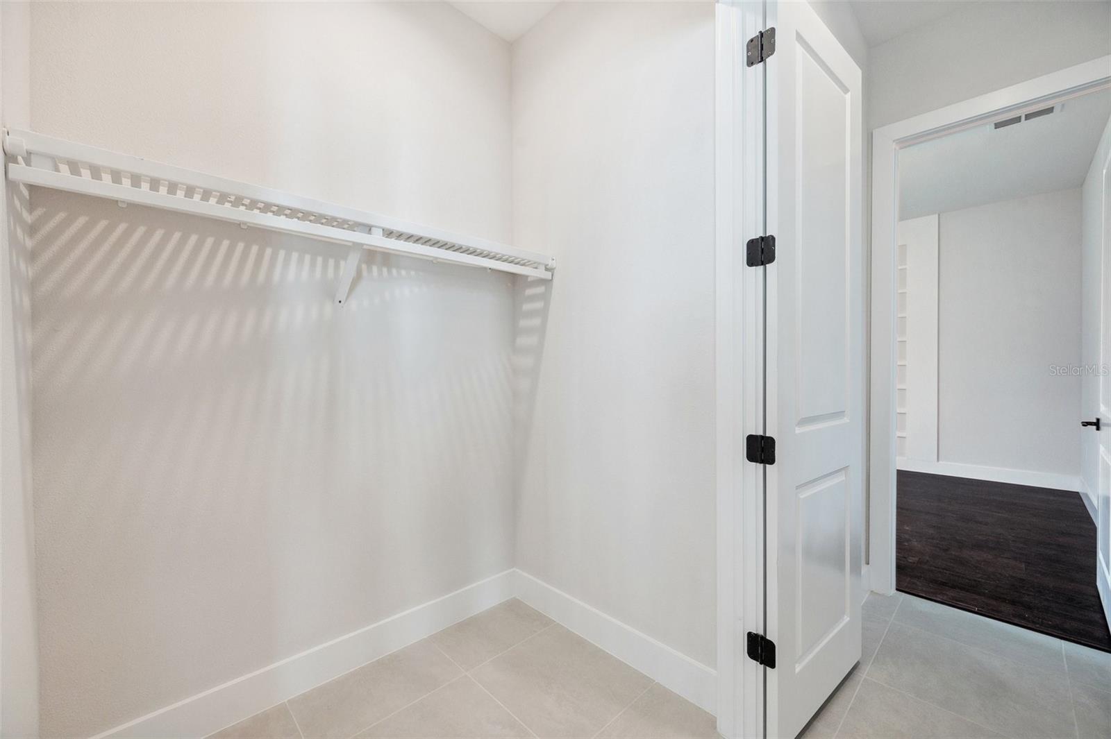 AQUA LAGOON - Residential