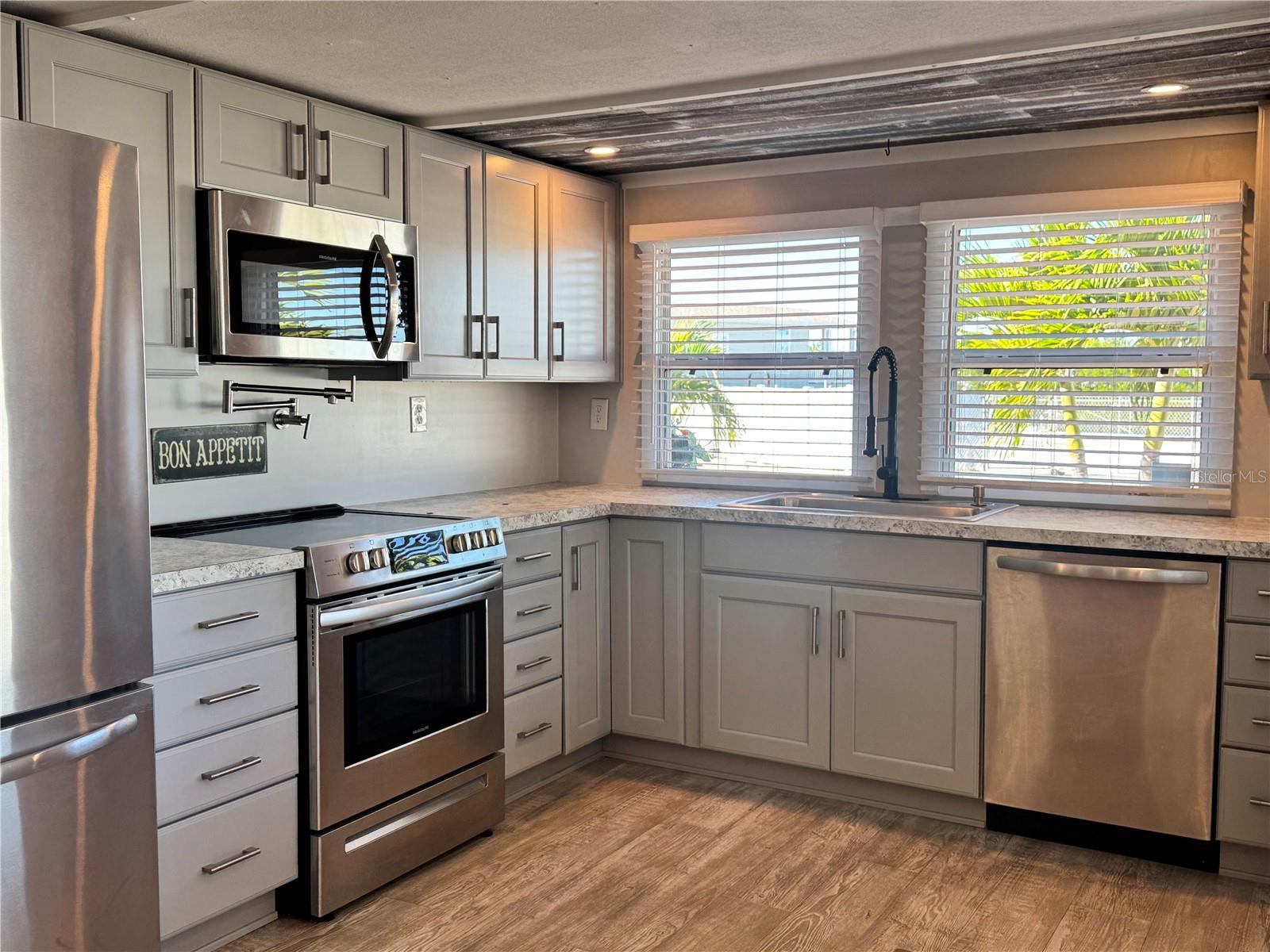 TRAILER ESTATES FOURTH ADD - Residential