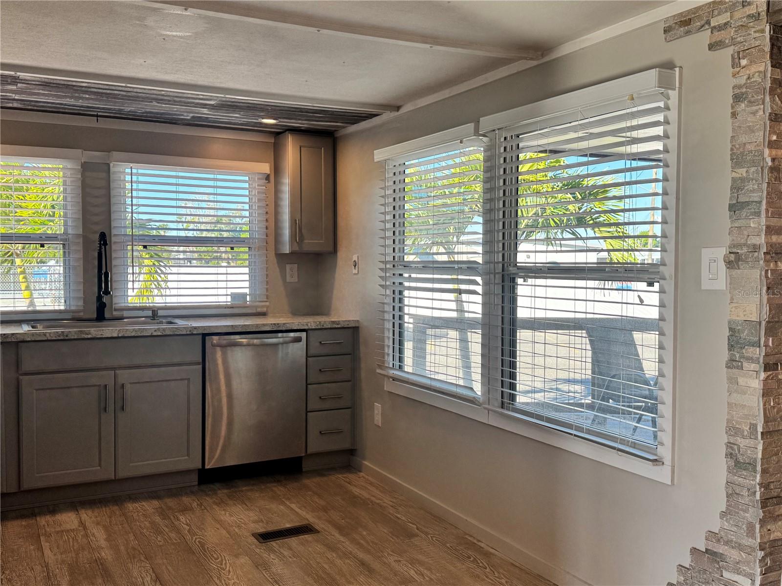 TRAILER ESTATES FOURTH ADD - Residential