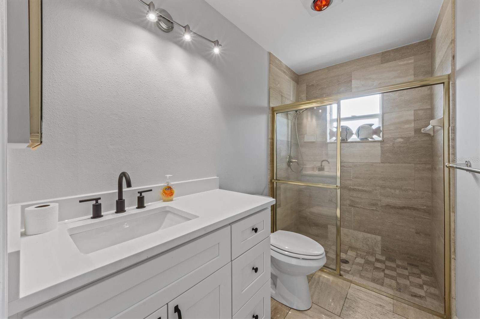 BAY PALMS - Residential