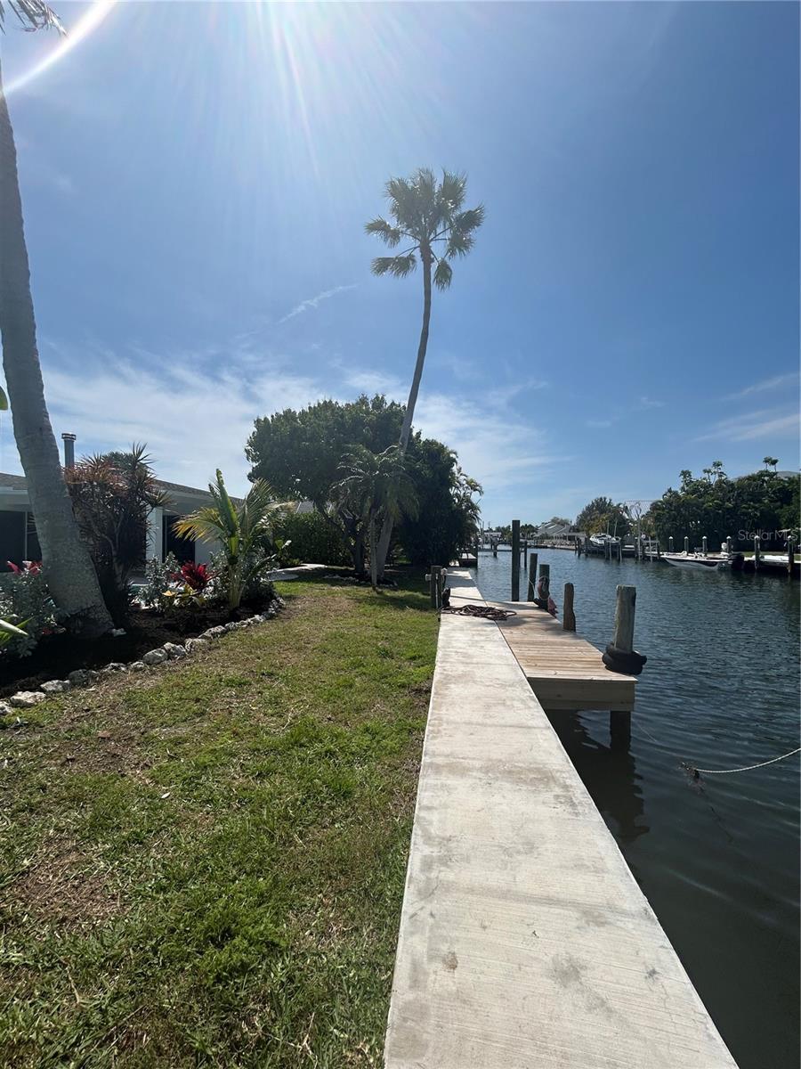 BAY PALMS - Residential