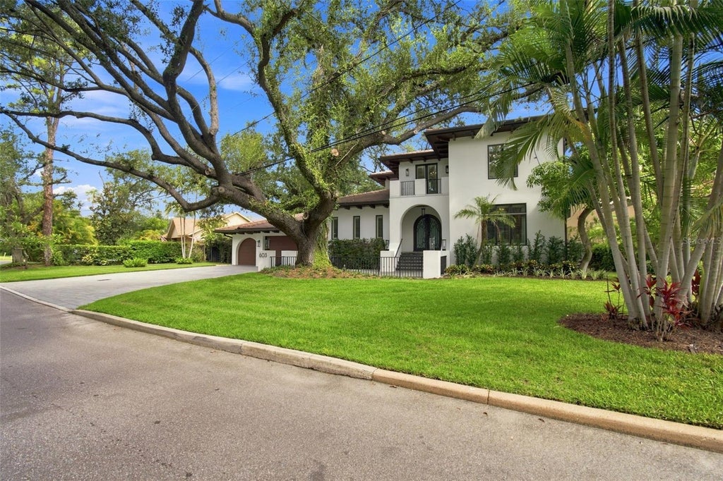 Photo of 603 Marmora Avenue, Tampa, FL 33606 (MLS # TB8547474)