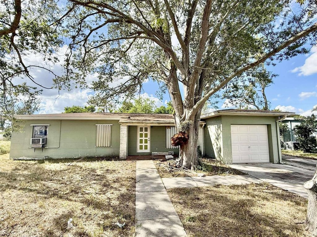 Photo of 400 Dalton Boulevard, Port Charlotte, FL 33952 (MLS # C7516592)