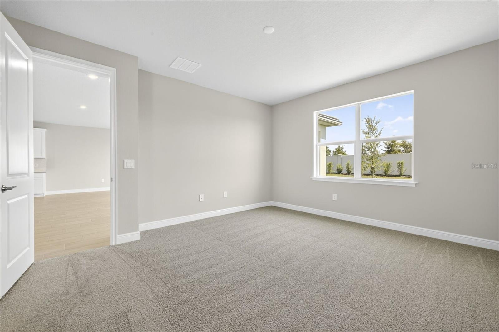 SUNSTONE LAKESIDE AT WELLEN PARK - Residential