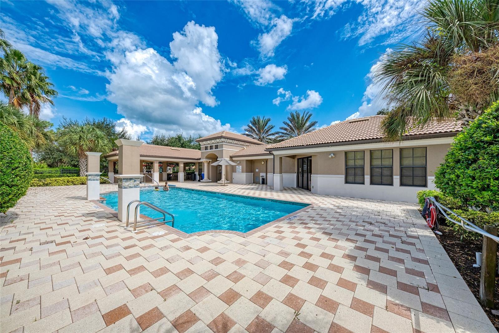WILLOW CHASE - Residential