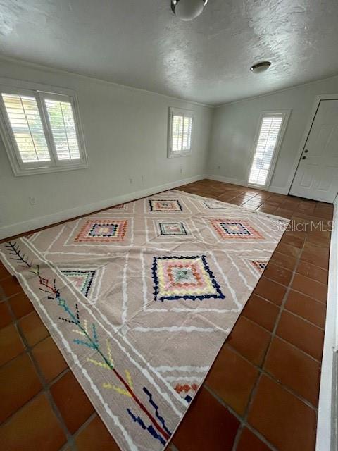 2208 ROBINSON AVENUE