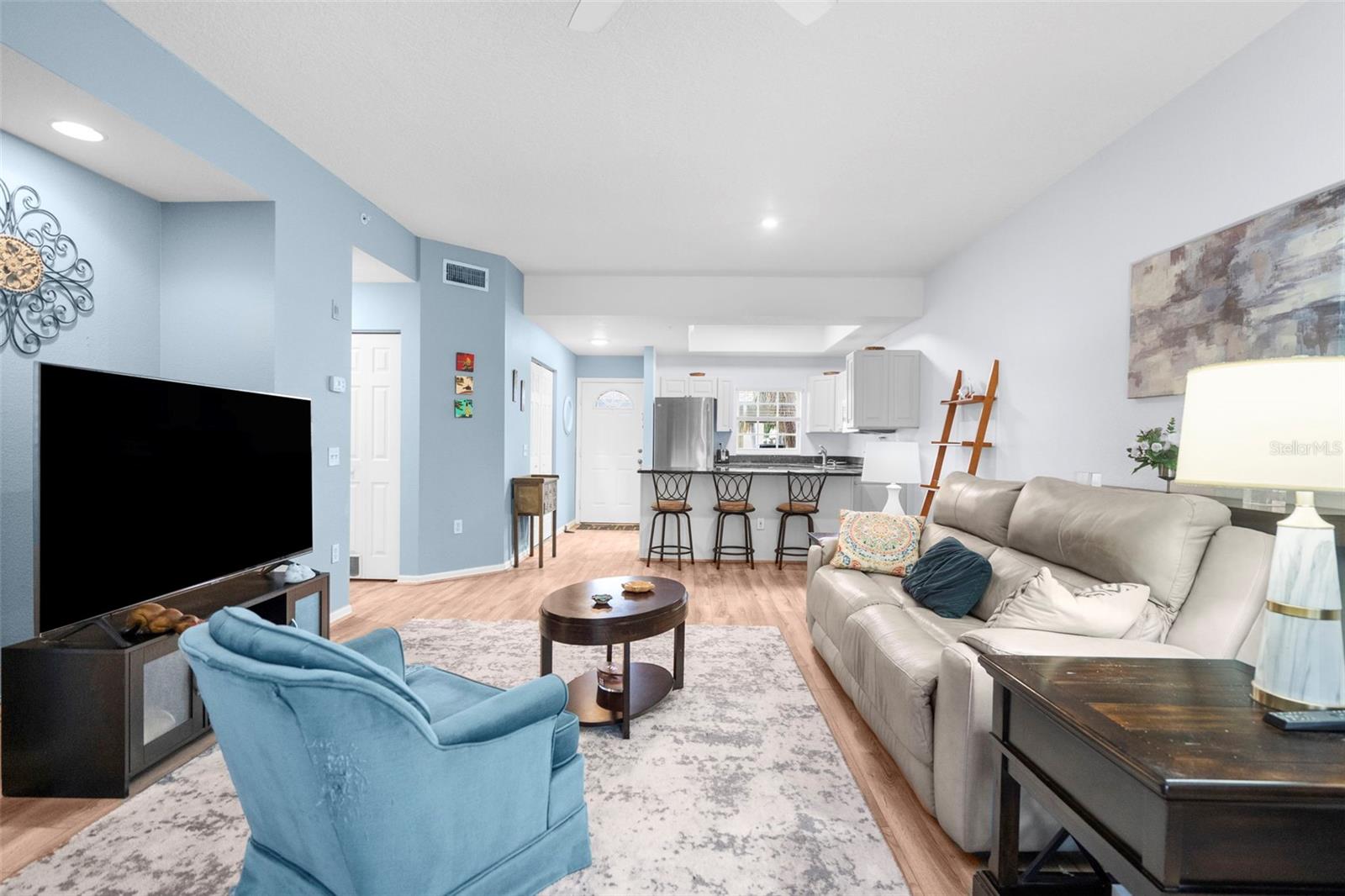 8315 GLENROSE WAY 1414