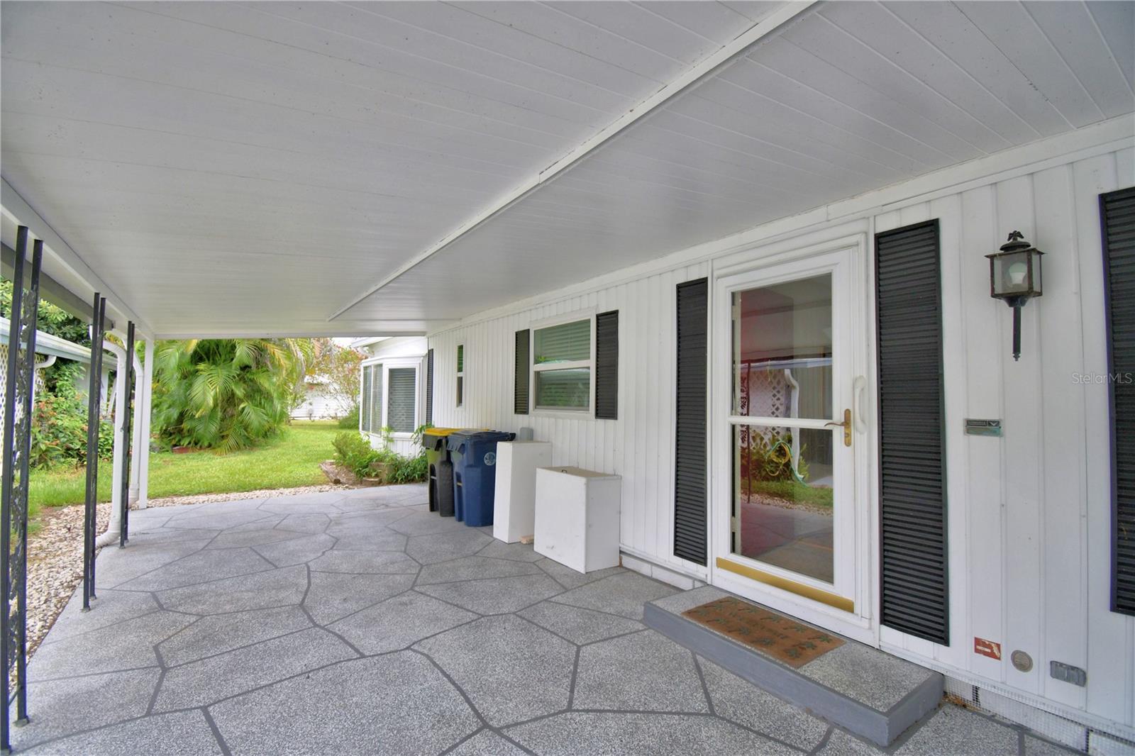 ARIANA SHORES MHP - Residential